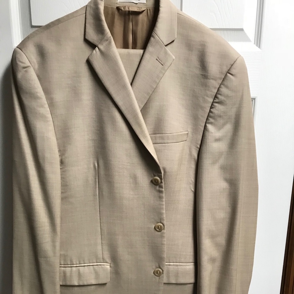 Final Reduction! Joseph Abboud 3 Button Suit